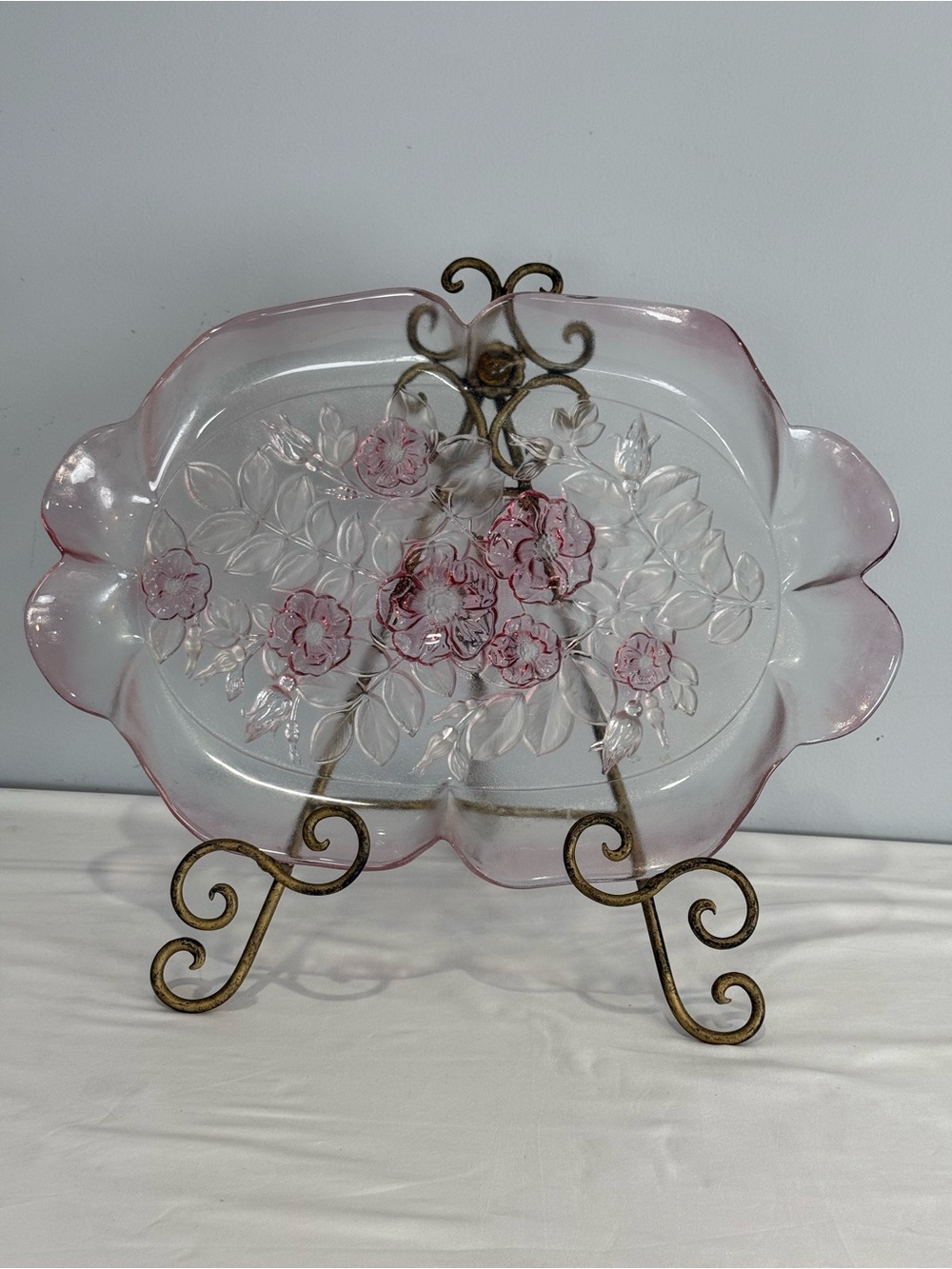 Mikasa Pink Bella Rosella Crystal Serving Platter Frosted Embossed Serving Tray